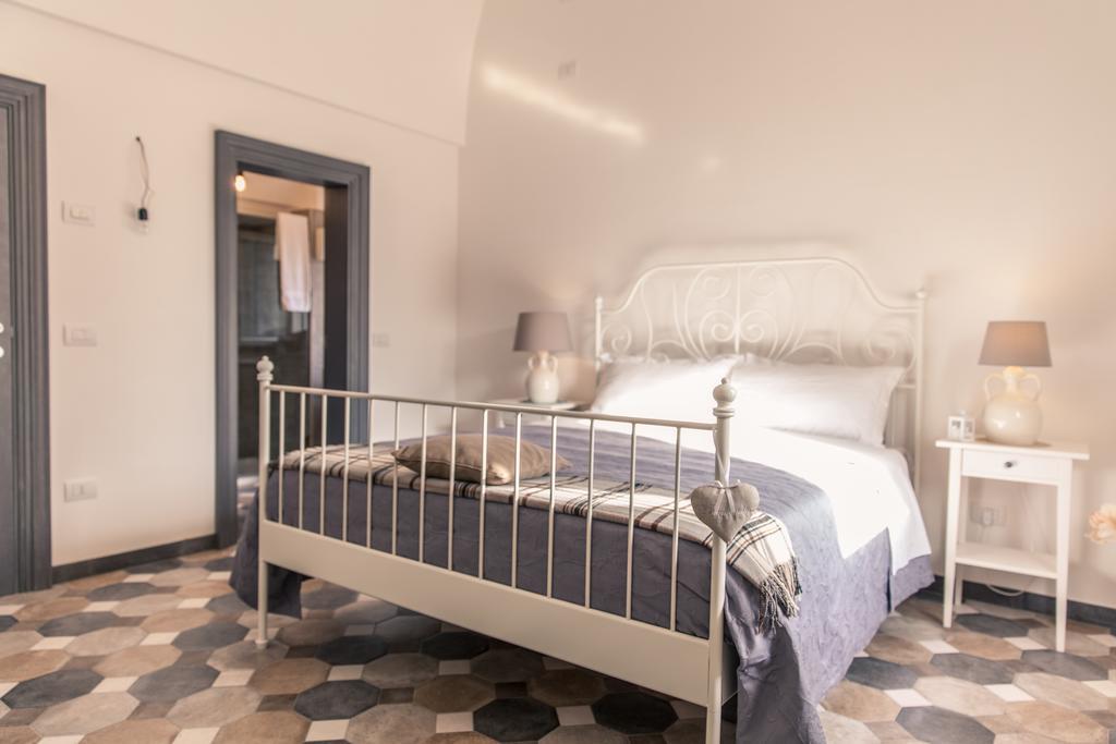 Marinella Suite Home Locorotondo Pokoj fotografie